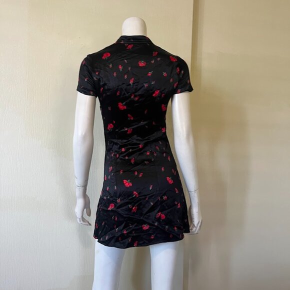 Betsey Johnson Dress 6 - Picture 4 of 5